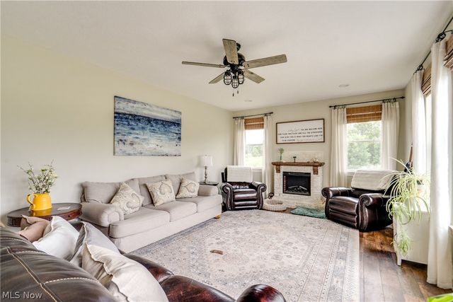 7253 Edison Street NE, Hartville, OH 44632