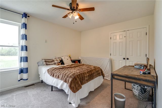 7253 Edison Street NE, Hartville, OH 44632