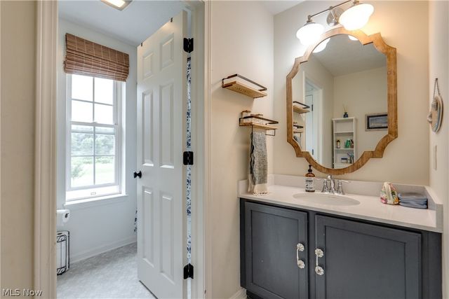 7253 Edison Street NE, Hartville, OH 44632