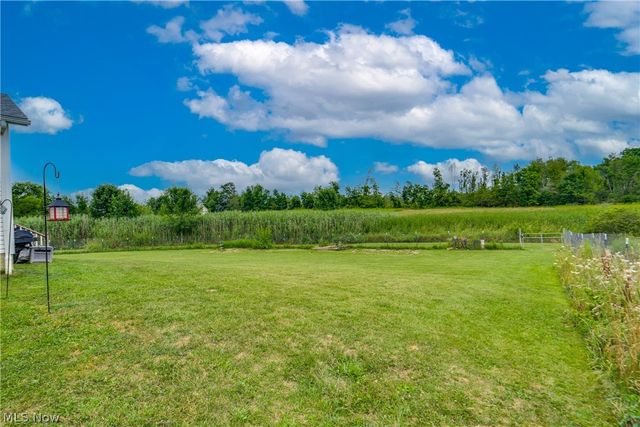 7253 Edison Street NE, Hartville, OH 44632