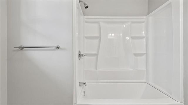 9305 E 16th Street, Independence, MO 64052