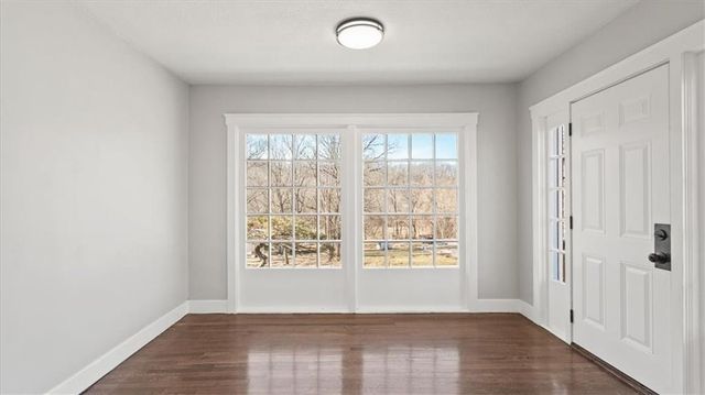 9305 E 16th Street, Independence, MO 64052