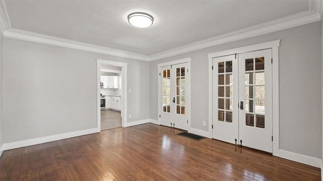 9305 E 16th Street, Independence, MO 64052