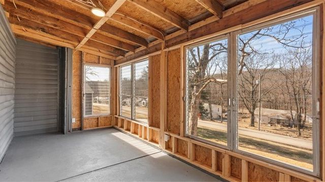 9305 E 16th Street, Independence, MO 64052