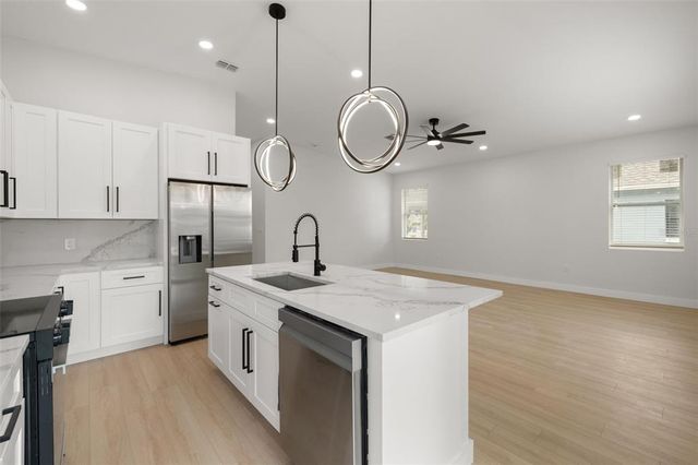 1625 39TH STREET S, St Petersburg, FL 33711