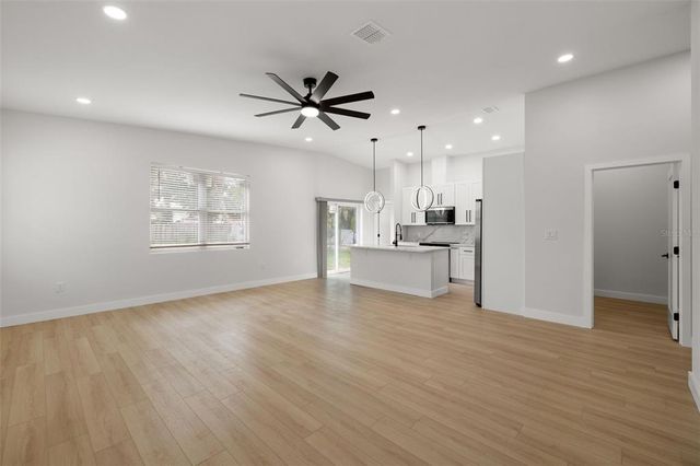 1625 39TH STREET S, St Petersburg, FL 33711