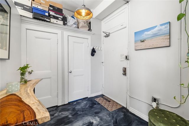 215 W 7th Street 1008, Los Angeles, CA 90014