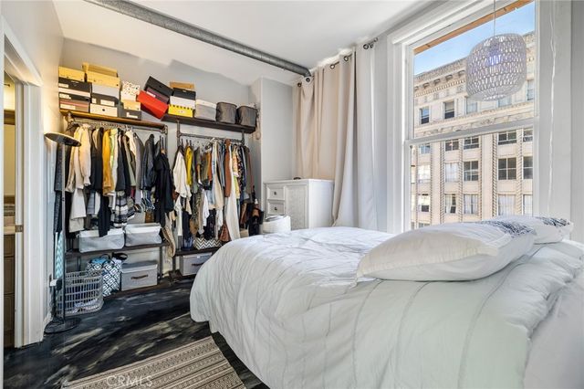 215 W 7th Street 1008, Los Angeles, CA 90014