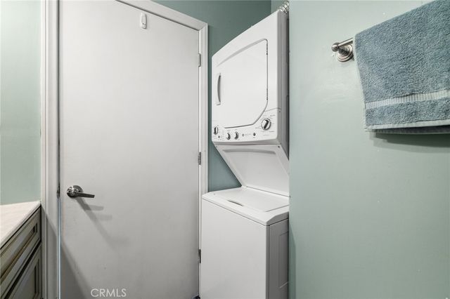 215 W 7th Street 1008, Los Angeles, CA 90014