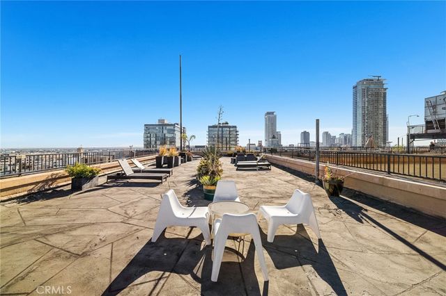 215 W 7th Street 1008, Los Angeles, CA 90014