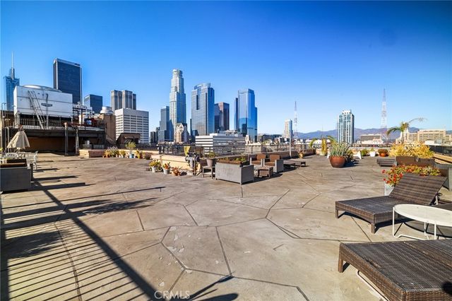 215 W 7th Street 1008, Los Angeles, CA 90014