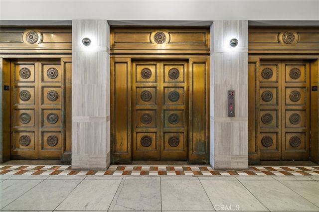 215 W 7th Street 1008, Los Angeles, CA 90014