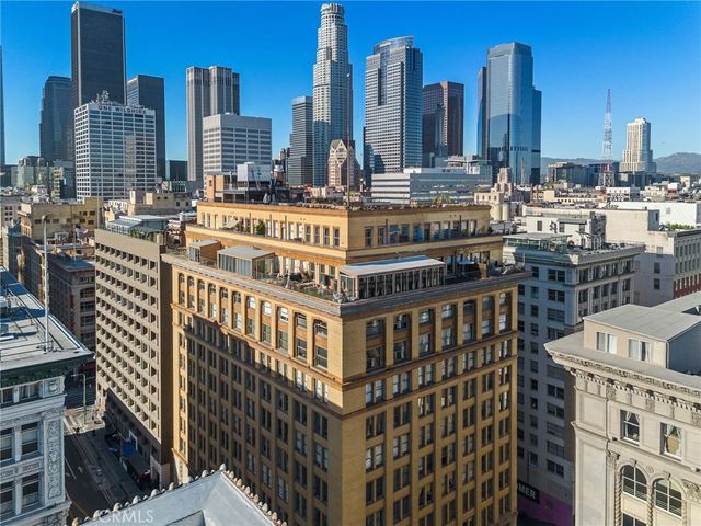 215 W 7th Street 1008, Los Angeles, CA 90014