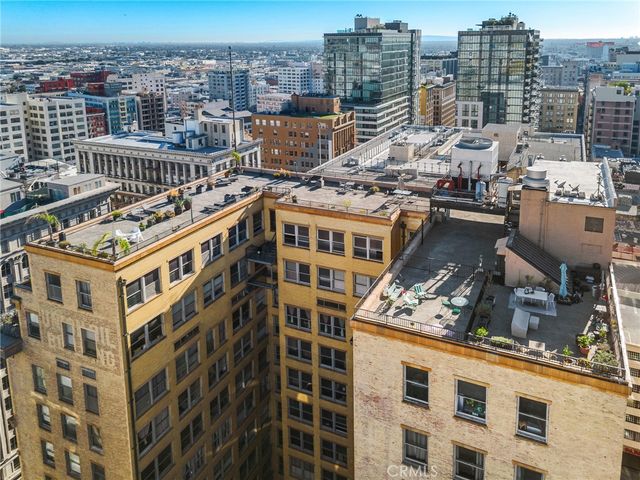 215 W 7th Street 1008, Los Angeles, CA 90014