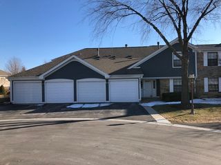 292 Middlebury Court D1, Schaumburg, IL 60193