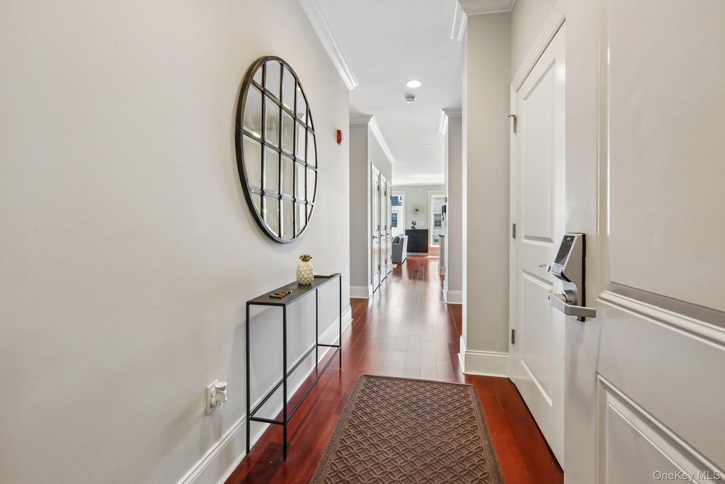 16 Rivers Edge Drive 310, Tarrytown, NY 10591 — photo 2