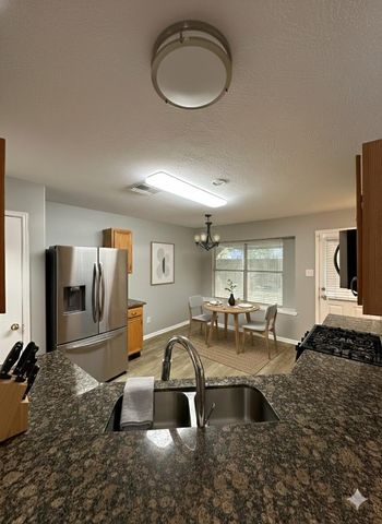 2882 Sun River Lane, Dickinson, TX 77539