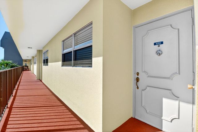 3661 Via Poinciana 410, Lake Worth, FL 33467