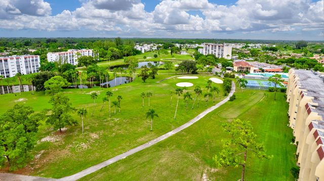 3661 Via Poinciana 410, Lake Worth, FL 33467