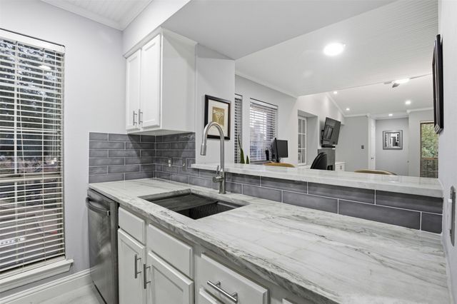 4067 Beltway Drive 151, Addison, TX 75001