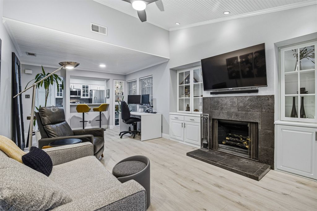 4067 Beltway Drive 151, Addison, TX 75001