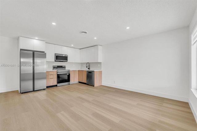 1611 NE 50th Ct 1, Fort Lauderdale, FL 33334