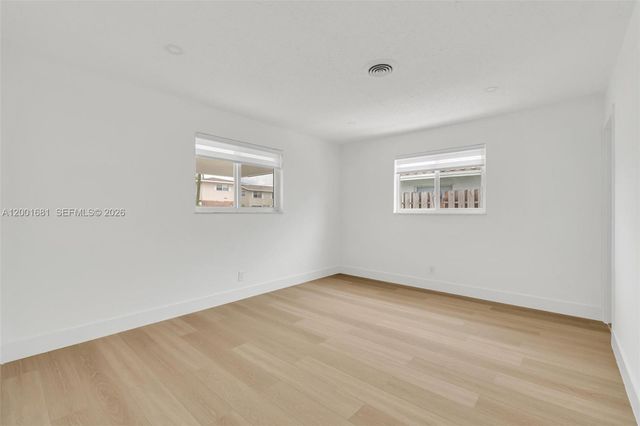 1611 NE 50th Ct 1, Fort Lauderdale, FL 33334