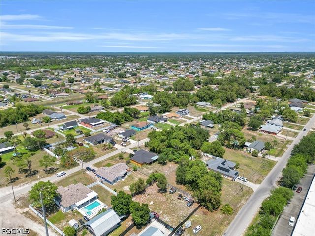 4316 6th ST W, Lehigh Acres, FL 33971