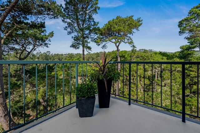 32 Del Mesa Carmel, Carmel, CA 93923