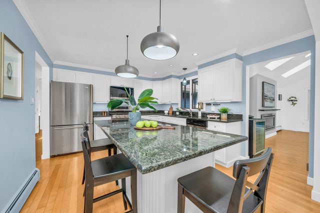 59 Bannan Dr, North Andover, MA 01845