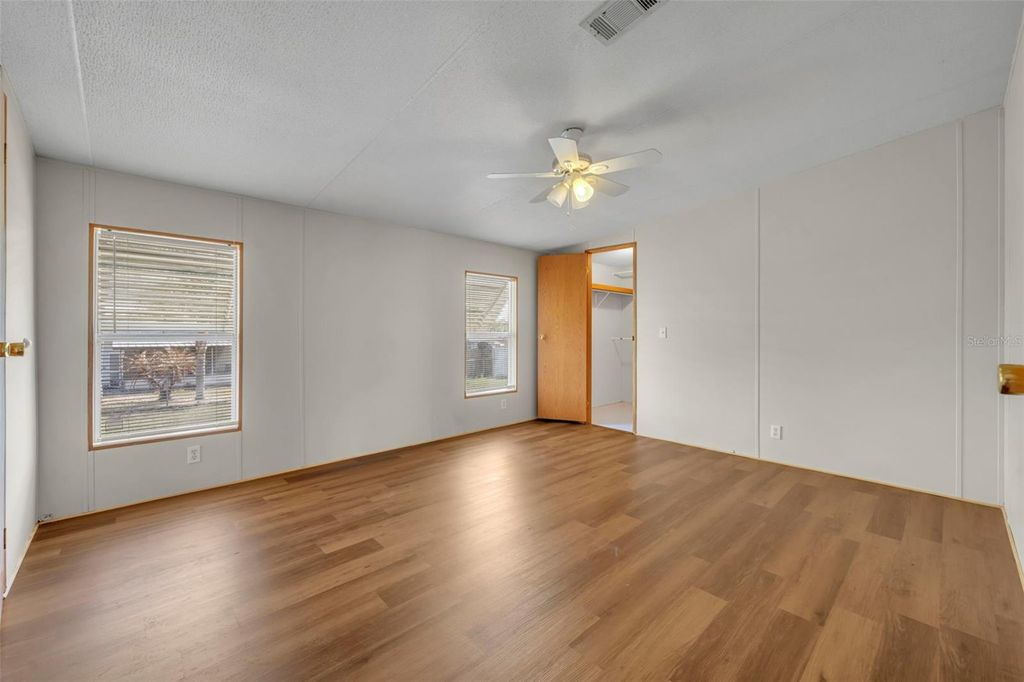 Image 21 of property listing at 11412 PHEASANT TRAIL, Leesburg, FL 34788