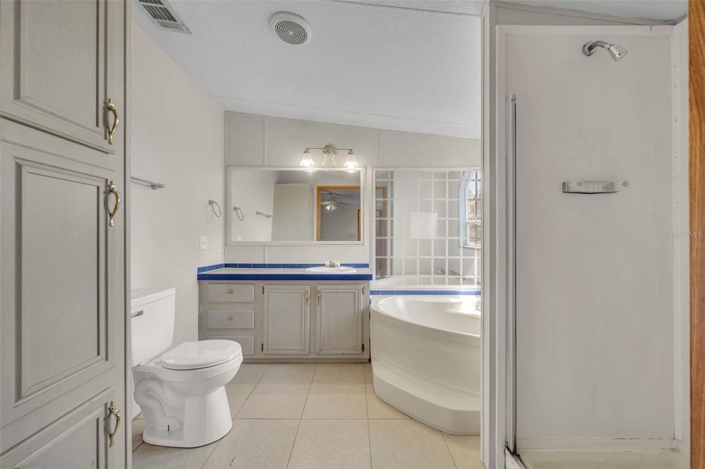 Image 23 of property listing at 11412 PHEASANT TRAIL, Leesburg, FL 34788