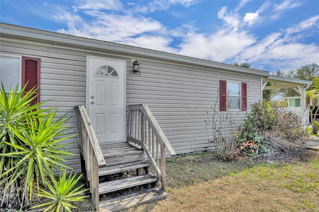 Image 4 of property listing at 11412 PHEASANT TRAIL, Leesburg, FL 34788