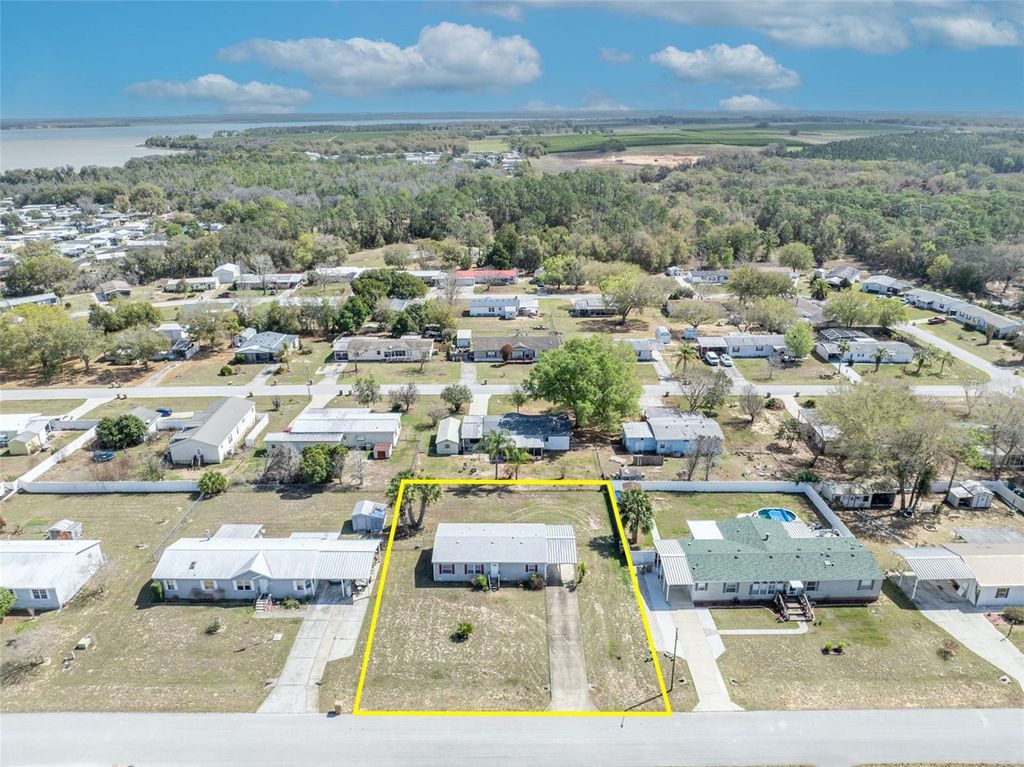 Image 35 of property listing at 11412 PHEASANT TRAIL, Leesburg, FL 34788