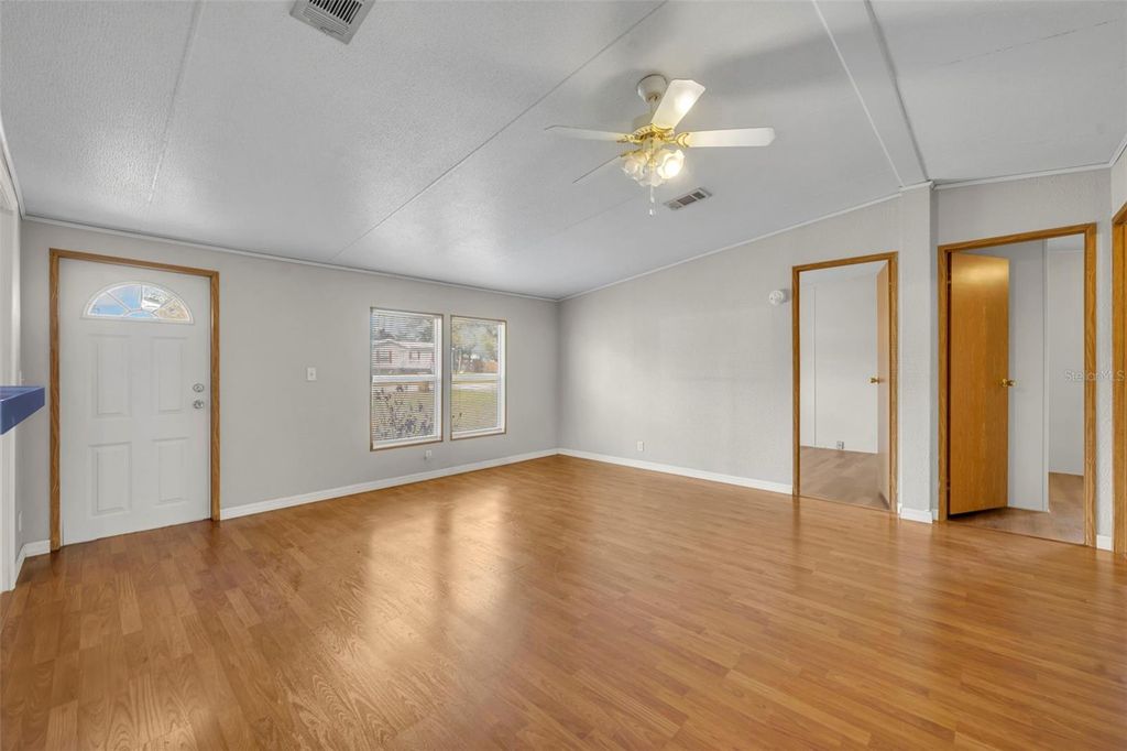 Image 7 of property listing at 11412 PHEASANT TRAIL, Leesburg, FL 34788