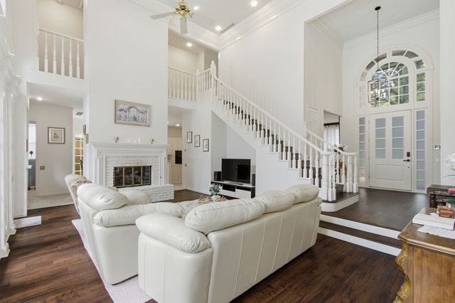4609 Hallmark Drive, Plano, TX 75024