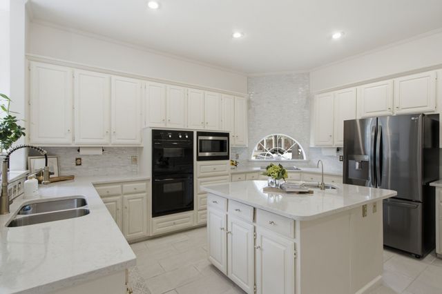 4609 Hallmark Drive, Plano, TX 75024