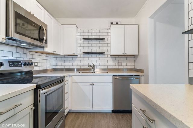 3550 N LAKE SHORE Drive 1003, Chicago, IL 60657