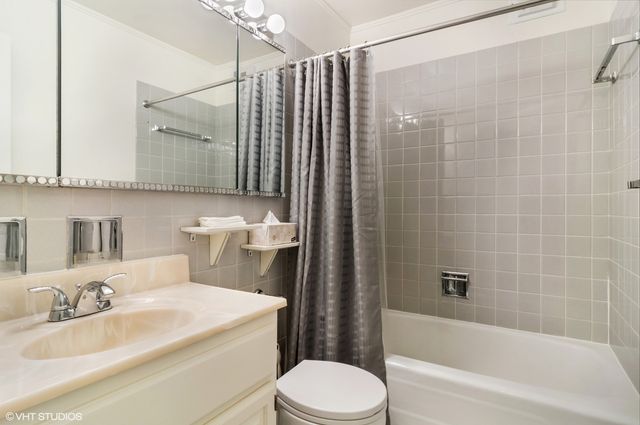 3550 N LAKE SHORE Drive 1003, Chicago, IL 60657