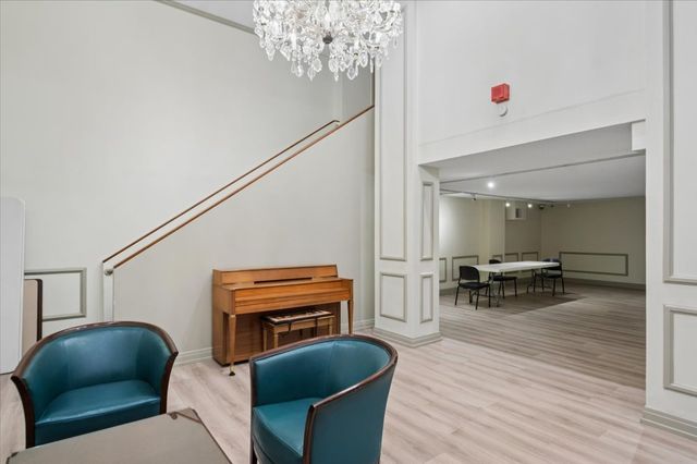 3550 N LAKE SHORE Drive 1003, Chicago, IL 60657