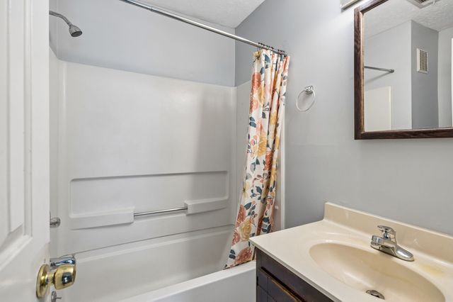 1808 State St Apt 101, Nashville, TN 37203