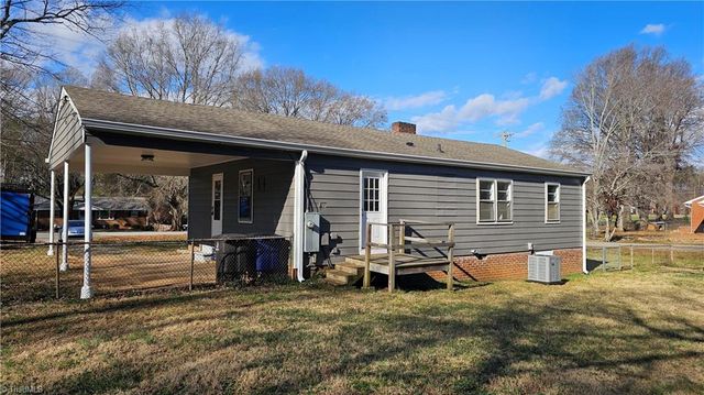 325 Stewart Road, Winston-salem, NC 27107