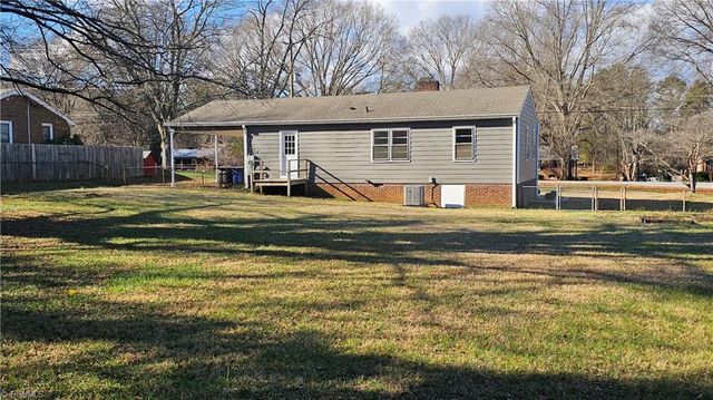 325 Stewart Road, Winston-salem, NC 27107