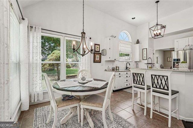 162 St Martin Drive, Suwanee, GA 30024
