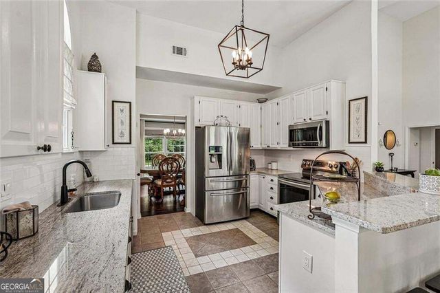 162 St Martin Drive, Suwanee, GA 30024