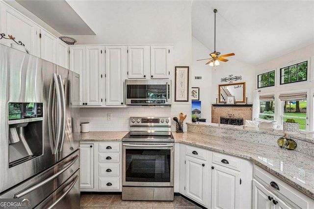 162 St Martin Drive, Suwanee, GA 30024