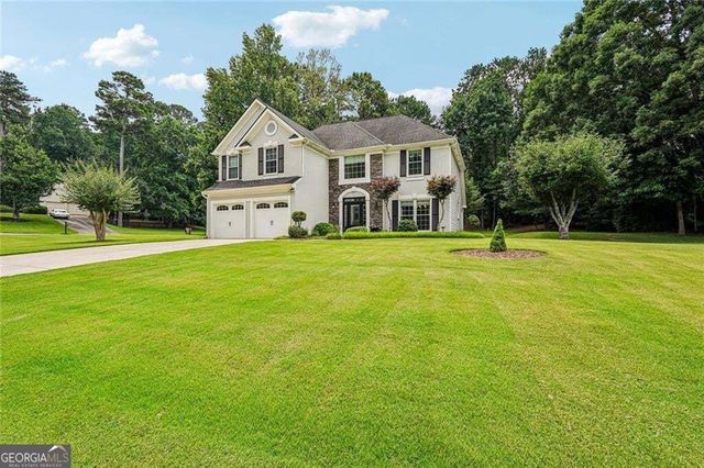 162 St Martin Drive, Suwanee, GA 30024
