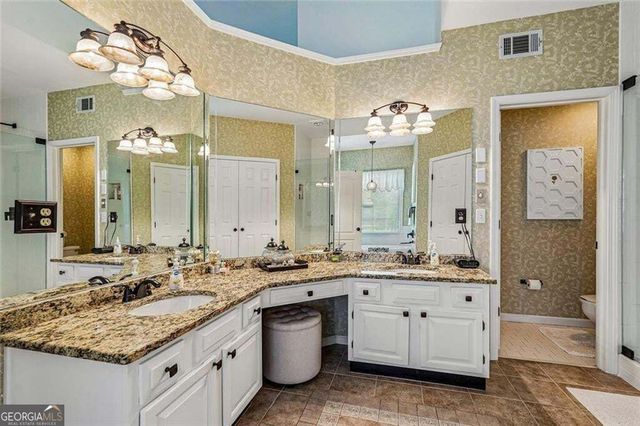 162 St Martin Drive, Suwanee, GA 30024