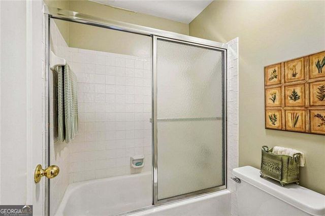 162 St Martin Drive, Suwanee, GA 30024