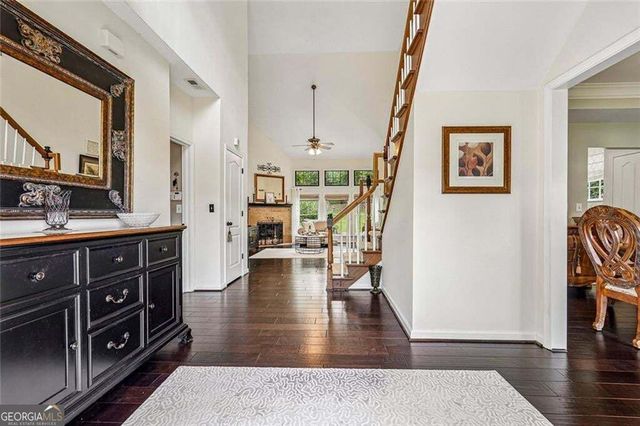 162 St Martin Drive, Suwanee, GA 30024